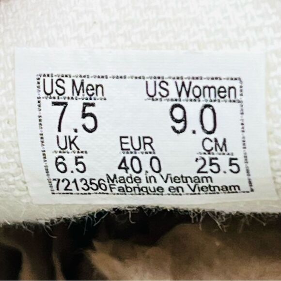 Vans old school women’s canvas shoes, women size 9 - Picture 6 of 6